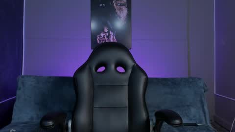 lola red online show from April 23, 7:16 pm