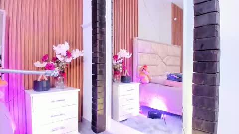 Lola Angel online show from March 21, 8:01 pm