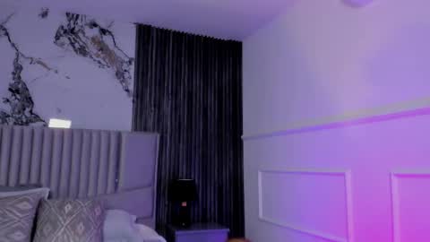 Snapshot of lolaangellx chatting on May 16, 12:29 am Lola Angel online show from May 16, 12:29 am