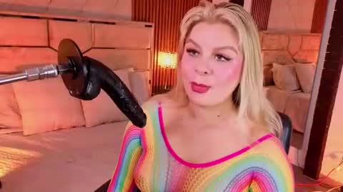 Snapshot of lolaangellx chatting on July 23, 7:45 pm Lola Angel online show from July 23, 7:45 pm