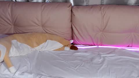 lolacash777 online show from February 17, 8:26 pm