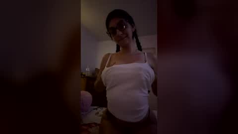 Snapshot of lolaflowers69 chatting on August 1, 6:56 am lolaflowers69 online show from August 1, 6:56 am