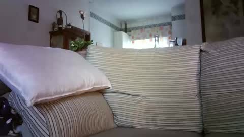 Snapshot of lolahueso chatting on February 8, 9:56 am LOLA HUESO y ERIC online show from February 8, 9:56 am