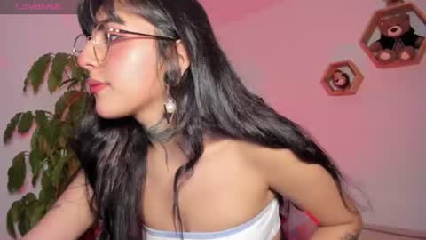 Snapshot of lolaleah_ chatting on July 16, 10:49 pm Lola online show from July 16, 10:49 pm