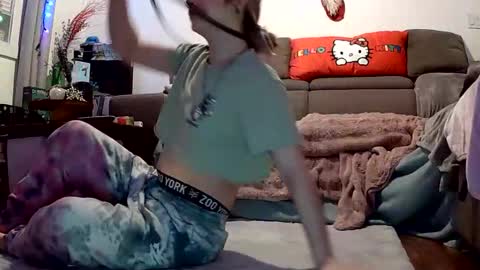 Lola Lixx online show from January 10, 11:23 am