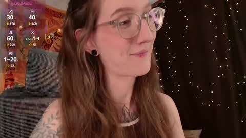 Snapshot of lolami_ chatting on May 1, 7:02 am lolami_ online show from May 1, 7:02 am