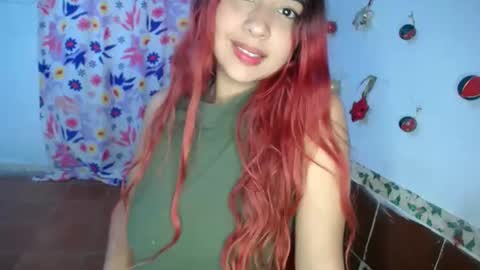 Snapshot of lolamourin chatting on November 17, 8:14 pm lolamourin online show from November 17, 8:14 pm