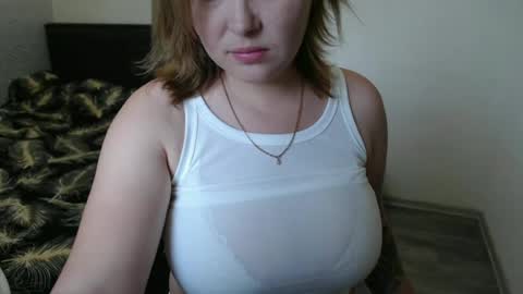 Snapshot of lolamyr chatting on July 14, 7:13 am kiss online show from July 14, 7:13 am