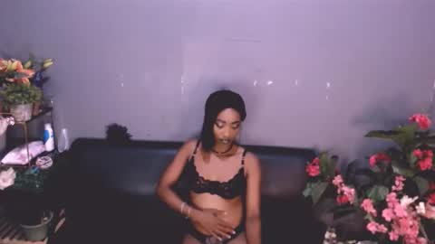lolasavagexo online show from May 5, 7:22 pm