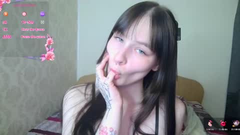 Snapshot of lolavibe6 chatting on May 28, 7:33 pm Lola online show from May 28, 7:33 pm