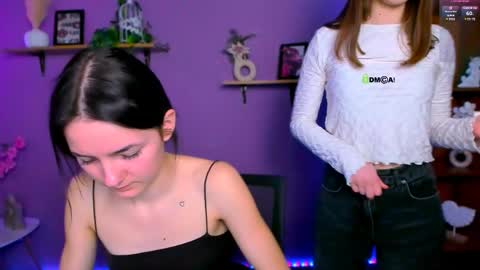 lole ti online show from April 18, 7:58 pm