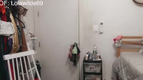 Lolita Wildes Back  online show from September 16, 4:13 am