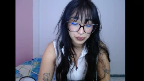 Snapshot of lolitabitchhorney_ chatting on April 9, 2:55 am Lolita online show from April 9, 2:55 am