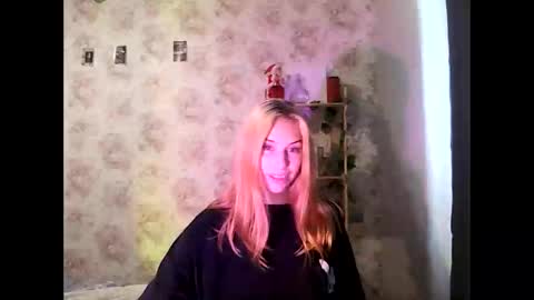 LollaLaKiss online show from September 22, 12:34 am