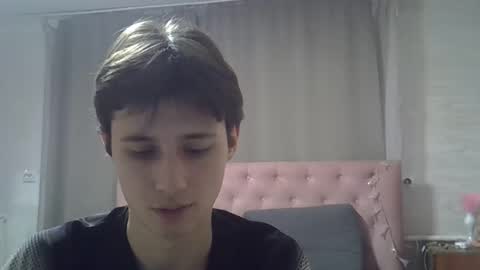 Snapshot of lolli_pop2024 chatting on December 19, 2:13 pm lolli_pop2024 online show from December 19, 2:13 pm