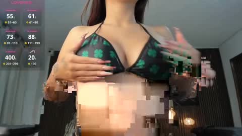 Snapshot of lolly18_ chatting on April 21, 8:12 pm lolly18_ online show from April 21, 8:12 pm