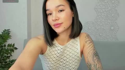 Snapshot of lolly_turner chatting on February 2, 3:05 am lolly_turner online show from February 2, 3:05 am