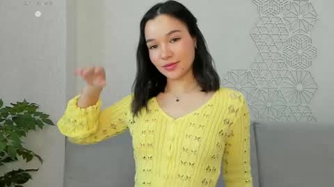 Snapshot of lolly_turner chatting on April 3, 4:21 am lolly_turner online show from April 3, 4:21 am