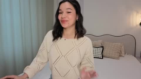 Snapshot of lolly_turner chatting on May 13, 4:54 am lolly_turner online show from May 13, 4:54 am