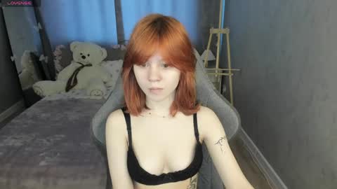 Snapshot of loly_cuttie chatting on April 25, 1:08 am Loly online show from April 25, 1:08 am