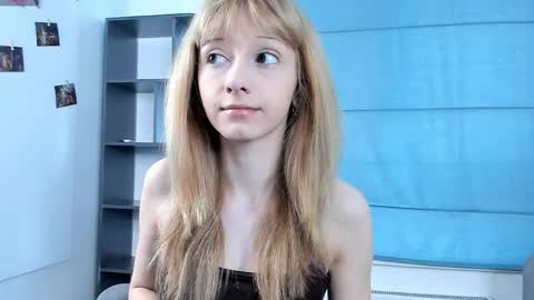 Snapshot of lonadejonge chatting on May 25, 9:26 am Sane online show from May 25, 9:26 am