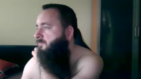 london_man1988 online show from February 19, 10:33 am