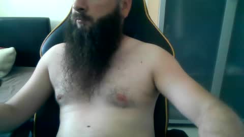 Snapshot of london_man1988 chatting on June 24, 9:52 am london_man1988 online show from June 24, 9:52 am