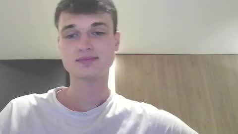 Snapshot of london_tomy chatting on October 4, 1:14 am london_tomy online show from October 4, 1:14 am