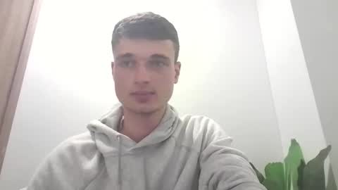 Snapshot of london_tomy chatting on November 5, 12:54 am london_tomy online show from November 5, 12:54 am