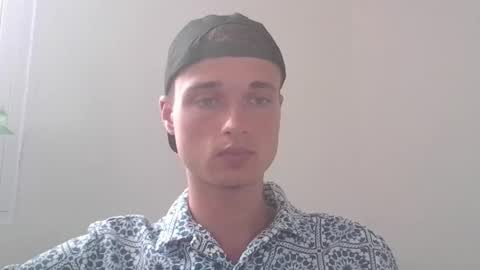 Snapshot of london_tomy chatting on November 23, 7:02 pm london_tomy online show from November 23, 7:02 pm