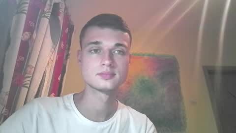 Snapshot of london_tomy chatting on January 7, 11:29 pm london_tomy online show from January 7, 11:29 pm