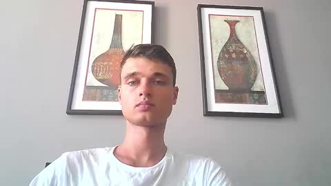 Snapshot of london_tomy chatting on February 18, 7:32 pm london_tomy online show from February 18, 7:32 pm