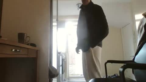 londonerg online show from October 1, 4:02 pm