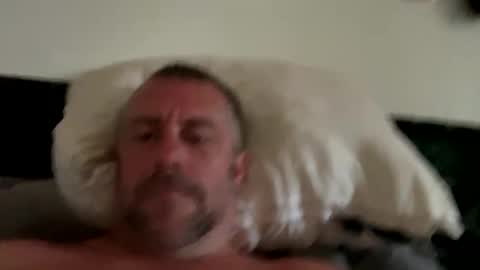 Snapshot of londonsbigbenxxx chatting on October 13, 1:55 pm londonsbigbenxxx online show from October 13, 1:55 pm