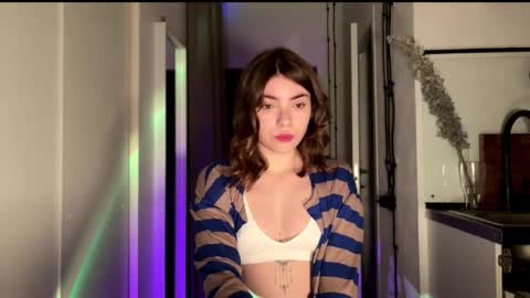 Snapshot of lonelycutia chatting on November 16, 11:16 am Luna online show from November 16, 11:16 am