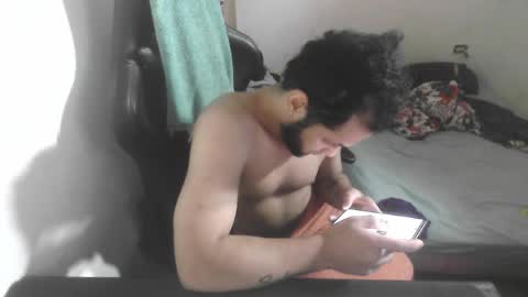 Marvin Santiago online show from April 20, 12:41 pm