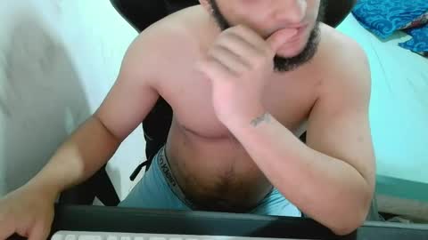 Snapshot of long_dick_boy_ chatting on May 15, 10:22 am Marvin Santiago online show from May 15, 10:22 am
