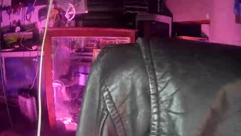 longbeachcd69 online show from December 4, 12:25 pm