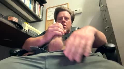 Snapshot of longjohnsilverskin chatting on May 19, 10:10 am longjohnsilverskin online show from May 19, 10:10 am