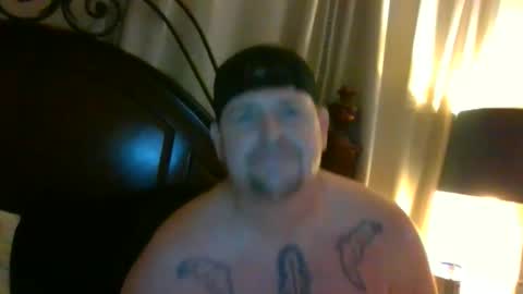 Snapshot of longlastingviking chatting on October 24, 3:58 am longlastingviking online show from October 24, 3:58 am