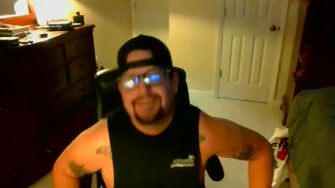 Snapshot of longlastingviking chatting on May 11, 6:19 am longlastingviking online show from May 11, 6:19 am