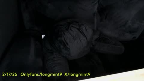 Snapshot of longmint96 chatting on February 18, 7:26 am Real twitterlongmint9 online show from February 18, 7:26 am