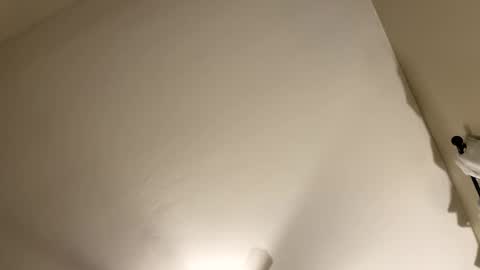 Snapshot of longwood2323 chatting on February 8, 12:28 pm Longwood2323 online show from February 8, 12:28 pm