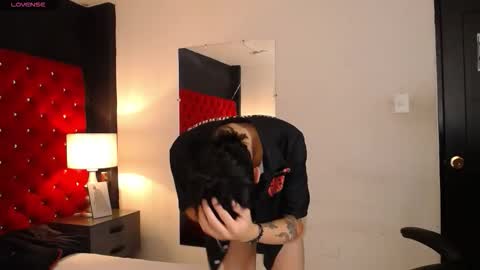 LOGAN WOODS online show from January 18, 8:45 pm