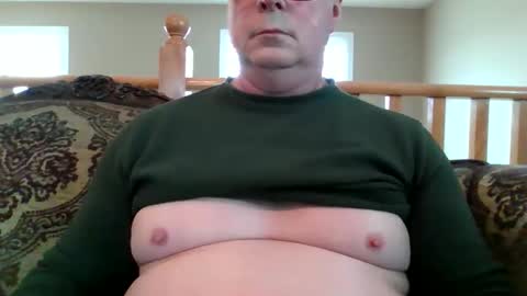 look823 online show from March 7, 7:55 pm