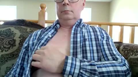 Snapshot of look823 chatting on April 27, 6:06 pm look823 online show from April 27, 6:06 pm