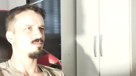 Snapshot of lookaz4010 chatting on December 2, 2:19 pm Lucas online show from December 2, 2:19 pm