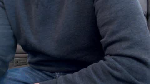 looking469 online show from April 8, 4:51 pm