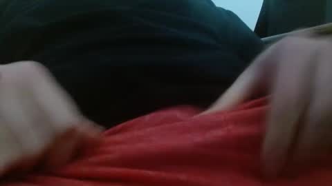 Snapshot of looking4milf21 chatting on December 30, 4:08 pm looking4milf21 online show from December 30, 4:08 pm