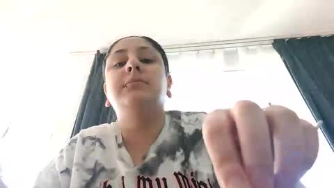 loolaunshaved online show from February 27, 3:01 pm